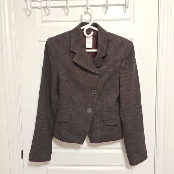 Canadian Made 2 Piece Business Suit size 4 Blazer size 2 Highrise Pants - Picture 4 of 11